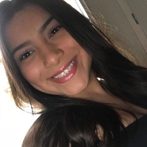 Meet your Posher, Nayeli